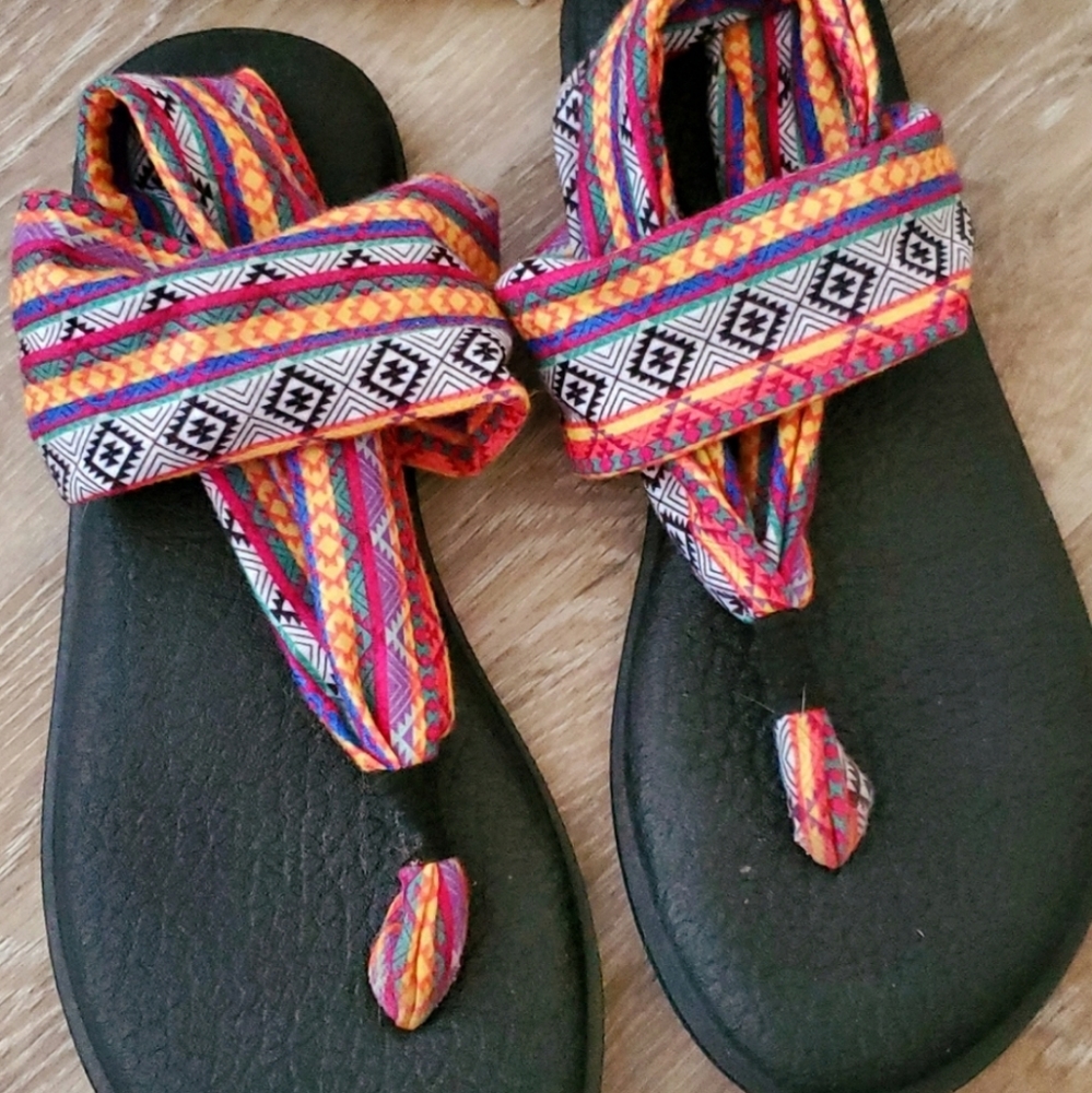 🧘‍♀️ Sanuk Yoga Sandals Slings Tribal Aztec 8